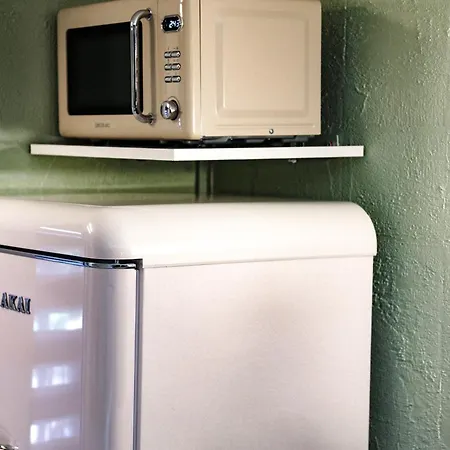 Vittoria House - Tulip And Tulip *