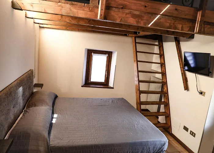 Apartament Vittoria House - Tulip And Tulip Stresa