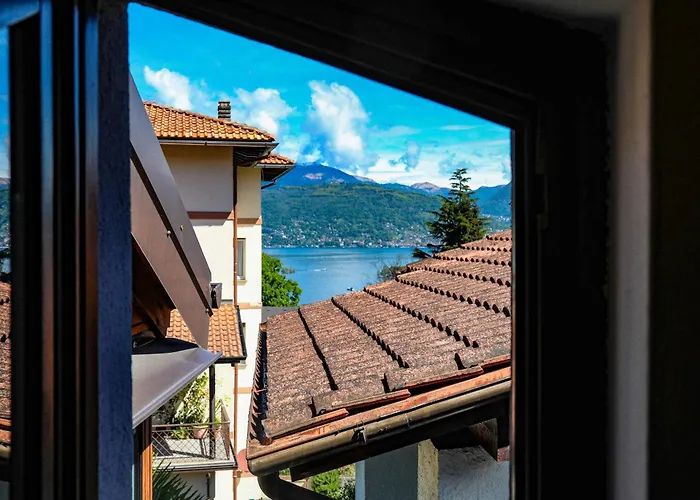 Vittoria House - Tulip And Tulip * Stresa