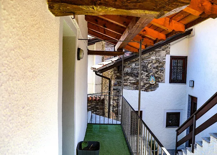 Vittoria House - Tulip And Tulip Lägenhet Stresa