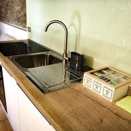 Vittoria House - Tulip And Tulip شقة ستريزا